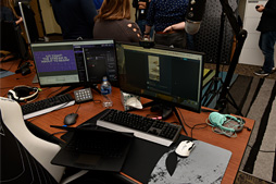 画像ギャラリー No.036のサムネイル画像 / ALIENWARE,エレクトロニックサウンドグループ「The Glitch Mob」とのコラボ成果をSXSWで生披露。自社内に設けた「Twitch配信ルーム」も公開