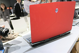 画像ギャラリー No.013のサムネイル画像 / 薄型ノートPC「ALIENWARE m15」はどんなゲーマー向け? 「Aurora R8」は手動OCがメーカーサポート対象!? 製品担当者にいろいろ聞いてきた