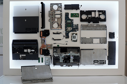 画像ギャラリー No.007のサムネイル画像 / ALIENWARE,GPUとCPUをユーザーが交換可能な「Area-51m」ノートPC発表。大幅にスペックを強化したDell Gシリーズ新製品も