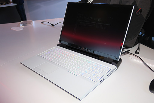 画像ギャラリー No.005のサムネイル画像 / GPUとCPUを後から交換できるモンスターノートPC「ALIENWARE Area-51m」続報。ユーザーがパーツをアップグレードしても保証は切れない