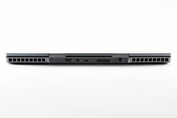 画像ギャラリー No.010のサムネイル画像 / 第1世代「ALIENWARE m15」レビュー。ブランド初の薄型軽量モデルは一点を除いて完成度の高いゲーマー向けノートPCだ