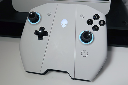 画像ギャラリー No.009のサムネイル画像 / Dellが作った“巨大Switch風”のコンセプトゲームPC「Concept UFO」を写真でチェック