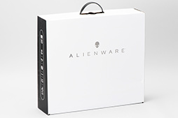 画像ギャラリー No.004のサムネイル画像 / 【PR】ALIENWAREのノートPC「ALIENWARE m15 R3」は，個性的なデザインと4K有機ELでゲームを楽しめる性能を両立したマシンだ
