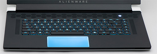 画像ギャラリー No.015のサムネイル画像 / 写真で見る「ALIENWARE x17」。薄さ約21mmの筐体を採用した「ALIENWARE史上最薄」の17級ノートPC
