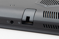 画像ギャラリー No.006のサムネイル画像 / 【PR】Alienware初のRyzen搭載ノートPC「Alienware m15 Ryzen Edition R5」は高性能を割安価格で入手できるお買い得なPCだ