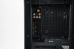 画像ギャラリー No.022のサムネイル画像 / 【PR】Dellの新型ゲームPC「New Alienware Aurora R13」は,斬新な新筐体とハイエンドなCPU&GPUで4Kゲームも快適な高性能マシンだ