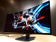 ウルトラワイドの臨場感に量子ドット有機ELの映像美＆240Hz表示の「Alienware 34」は，一度使うと手放せないディスプレイだ