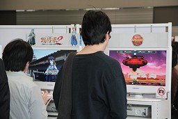 画像ギャラリー No.020のサムネイル画像 / AKB48のメンバー達が「Alan Wake」を実演! 最新11タイトルを試遊できた「春のXbox 360 祭り」レポート