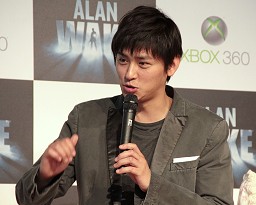 画像ギャラリー No.027のサムネイル画像 / AKB48のメンバー達が「Alan Wake」を実演! 最新11タイトルを試遊できた「春のXbox 360 祭り」レポート