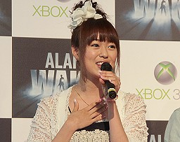 画像ギャラリー No.028のサムネイル画像 / AKB48のメンバー達が「Alan Wake」を実演! 最新11タイトルを試遊できた「春のXbox 360 祭り」レポート