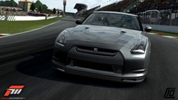 画像ギャラリー No.012のサムネイル画像 / 「Forza Motorsport 3」に2010年型「Nissan GT-R SpecV」など最新10車種が収録された「年末スペシャル カーパック」が登場