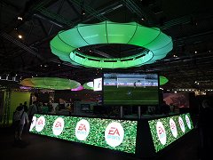 画像ギャラリー No.001のサムネイル画像 / ［Gamescom］ナノスーツを使ったスピーディな戦いと豊富なカスタマイズが魅力的な「Crysis 2」のマルチプレイ版が会場でプレイアブル展示