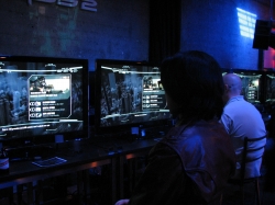 画像ギャラリー No.007のサムネイル画像 / ［GDC 2011］「Crysis 2」の最新ムービー掲載。GDC 2011に合わせて開催された「EA Partners Showcase」で，Crysis 2のマルチプレイデモがプレイアブル展示
