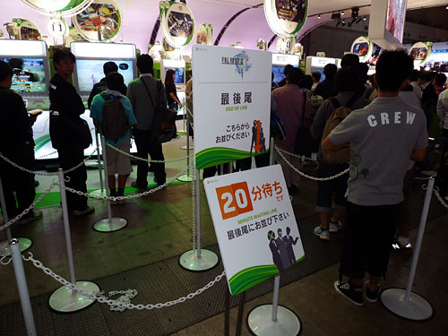画像ギャラリー No.007のサムネイル画像 / ［TGS 2010］Kinectとアイマス2をプレイしたいなら19日はお早めに。18日のマイクロソフトブース混雑状況報告