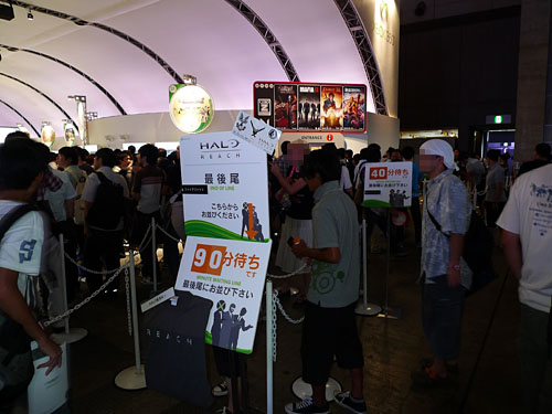 画像ギャラリー No.008のサムネイル画像 / ［TGS 2010］Kinectとアイマス2をプレイしたいなら19日はお早めに。18日のマイクロソフトブース混雑状況報告