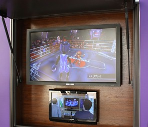 画像ギャラリー No.008のサムネイル画像 / 有楽町マリオンで開催された「Kinect」体験イベントをムービー付きでレポート。プレイ環境が整えられた特別仕様のキャラバンカーは必見だ