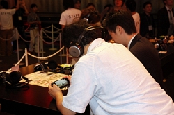 画像ギャラリー No.016のサムネイル画像 / ［TGS 2009］遊び応え満点の協力プレイが楽しめた「METAL GEAR SOLID PEACE WALKER」のプレイレポートを掲載