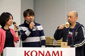 画像ギャラリー No.003のサムネイル画像 / 「METAL GEAR SOLID」の新川洋司アートディレクターによる展示会が開催中。オープニングイベントではライブアートを披露