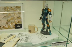 画像ギャラリー No.002のサムネイル画像 / 小島プロダクションの新川洋司アートディレクターに,「新川洋司展 - THE ART OF YOJI SHINKAWA -」開催の経緯からブックレットの解説まで,いろいろな話を聞いてきた