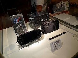 画像ギャラリー No.008のサムネイル画像 / ［TGS 2009］ブースレポート：SCE PSPブース編――新ハードPSPgoもお目見え！　SCEブースのPSPコーナーをチェック！
