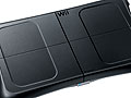 任天堂，「Wii Fit Plus　バランスWiiボード（クロ）セット」を2011年12月上旬に発売。待望の黒いバランスWiiボードがついに登場だ