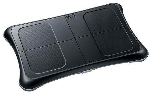 画像ギャラリー No.003のサムネイル画像 / 任天堂,「Wii Fit Plus バランスWiiボード(クロ)セット」を2011年12月上旬に発売。待望の黒いバランスWiiボードがついに登場だ