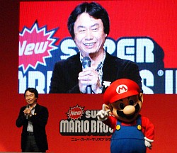 画像ギャラリー No.010のサムネイル画像 / マリオの生みの親,宮本 茂氏も登場した「New スーパーマリオブラザーズWii コインバトル日本一決定戦」全国決勝大会をレポート