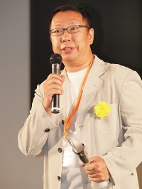画像ギャラリー No.005のサムネイル画像 / ［TGS 2010］日本ゲーム大賞2010発表授賞式レポート。経済産業大臣賞は堀井雄二氏，年間作品部門の大賞は「New スーパーマリオブラザーズ Wii」に