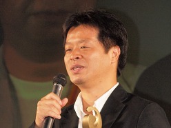 画像ギャラリー No.015のサムネイル画像 / ［TGS 2010］日本ゲーム大賞2010発表授賞式レポート。経済産業大臣賞は堀井雄二氏，年間作品部門の大賞は「New スーパーマリオブラザーズ Wii」に