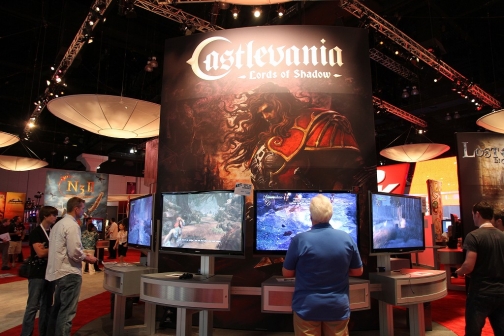 画像ギャラリー No.006のサムネイル画像 / ［E3 2010］「Castlevania」や「METAL GEAR」ほか，大小入り乱れて多くの作品が展示されていたKONAMIブースで見かけたちょっと粋なゲーム