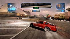 画像ギャラリー No.029のサムネイル画像 / 一味違う,斬新なレースゲーム「ブラーレーサーズ」のレビューを掲載。実車+あり得ない効果を発揮するアイテムを使いこなしてライバルを蹴散らせ