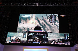 画像ギャラリー No.012のサムネイル画像 / ［TGS 2009］Co-opプレイ最大の見せ場となるEpisode 3を披露！　「ロスト プラネット 2 最新プレイアブルデモステージ」レポート
