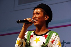 画像ギャラリー No.002のサムネイル画像 / ［TGS 2009］“自分の彼女”の似顔絵をミノ☆タロー氏に書いてもらえる抽選イベントも。「ラブプラス」の「デキシーズ 幕張出張所」レポート