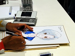 画像ギャラリー No.013のサムネイル画像 / ［TGS 2009］“自分の彼女”の似顔絵をミノ☆タロー氏に書いてもらえる抽選イベントも。「ラブプラス」の「デキシーズ 幕張出張所」レポート