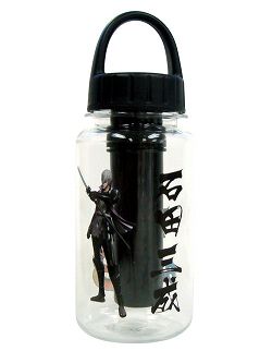 画像ギャラリー No.002のサムネイル画像 / 「戦国BASARA3」「モンハン日記」のクールボトルがプライズで登場