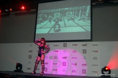 画像ギャラリー No.036のサムネイル画像 / 南 明奈さんやKONANさんが出演した“大収穫祭 09-10”では「シレン4」発売日決定や「喧嘩番長」映画化などが発表＆「9時間9人9の扉」のミニインタビューを掲載