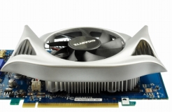 画像ギャラリー No.002のサムネイル画像 / リネージュII推奨のGIGABYTE製GT 240にメモリ512MB版が追加