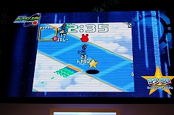 画像ギャラリー No.013のサムネイル画像 / ［TGS 2009］次元を超えて，ついに“流星”と“エグゼ”のロックマンが競演！　「ロックマン エグゼ オペレートシューティングスター」のステージイベントの模様をレポート