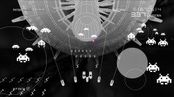 画像ギャラリー No.007のサムネイル画像 / iPhoneで話題のシューティング「スペースインベーダーインフィニティジーン」が,Xbox 360とPlayStation 3に登場! 開発陣と,インベーダー生みの親・西角友宏氏にインタビュー