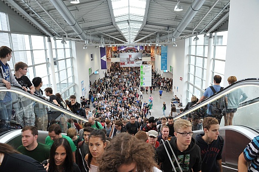画像ギャラリー No.004のサムネイル画像 / ［gamescom］2014年の来場者数は昨年より5000人減の33万5000人。gamescom awardsでは，2Kの「Evolve」が5冠を達成