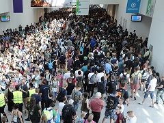 ［gamescom］会場内の熱気は相変わらず。一般公開初日のケルンメッセの様子を写真を中心にお届け