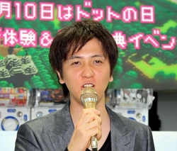 画像ギャラリー No.005のサムネイル画像 / ヨドバシカメラ マルチメディア横浜にスペランカーが来店!?　開発者による裏話も飛び出したPS3「3Dドットゲームヒーローズ」記念式典をレポート