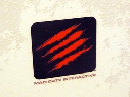 画像ギャラリー No.001のサムネイル画像 / ［E3 2012］Mad CatzブースでWii U用ヘッドセットやゲームパッドなど，多数のサンプルを発見