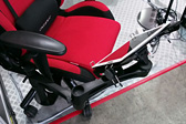 画像ギャラリー No.017のサムネイル画像 / ［TGS 2013］Xbox One用のステアリングコントローラに「ドライブシート由来のゲーマー向け椅子」。クルマ関係（？）で注目の大型周辺機器2題