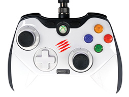 画像ギャラリー No.003のサムネイル画像 / Mad Catz，アナログスティックとD-Padの配置を変更可能なPC＆Xbox 360用ゲームパッドを19日に発売。3色のカラーバリエーションを展開