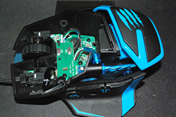 画像ギャラリー No.055のサムネイル画像 / Mad Catz「R.A.T. TE」レビュー。ガジェット感溢れるコアゲーマー向けマウスの価値は?