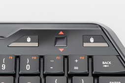 画像ギャラリー No.014のサムネイル画像 / Mad Catz「S.T.R.I.K.E. M」レビュー。PCとMac，Android，iOS対応の“見た目最重視”なBluetoothキーボードをPS4で使ってみた