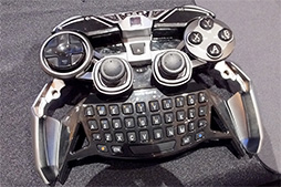 画像ギャラリー No.003のサムネイル画像 / ［CES 2015］Mad Catzのハイエンドは変形が特徴？ 新型マウス「R.A.T. PRO X」とワイヤレスゲームパッド「L.Y.N.X. 9」のことをいろいろ聞いてみた