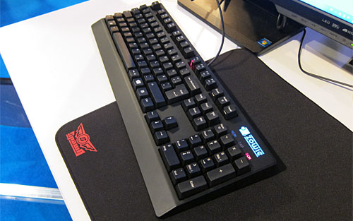画像ギャラリー No.004のサムネイル画像 / ［Gamescom］ZOWIE GEARが開発中のキーボード「Celeritas」を発見。独自機能搭載で“らしくない”雰囲気だが，果たして？