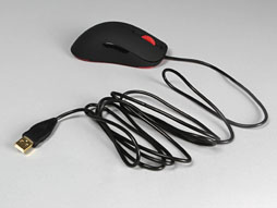 画像ギャラリー No.019のサムネイル画像 / ZOWIEの新型ワイヤードマウス「AM」レビュー。SpawN仕様の光学センサー搭載モデルは「クセがなく,人を選ぶ」